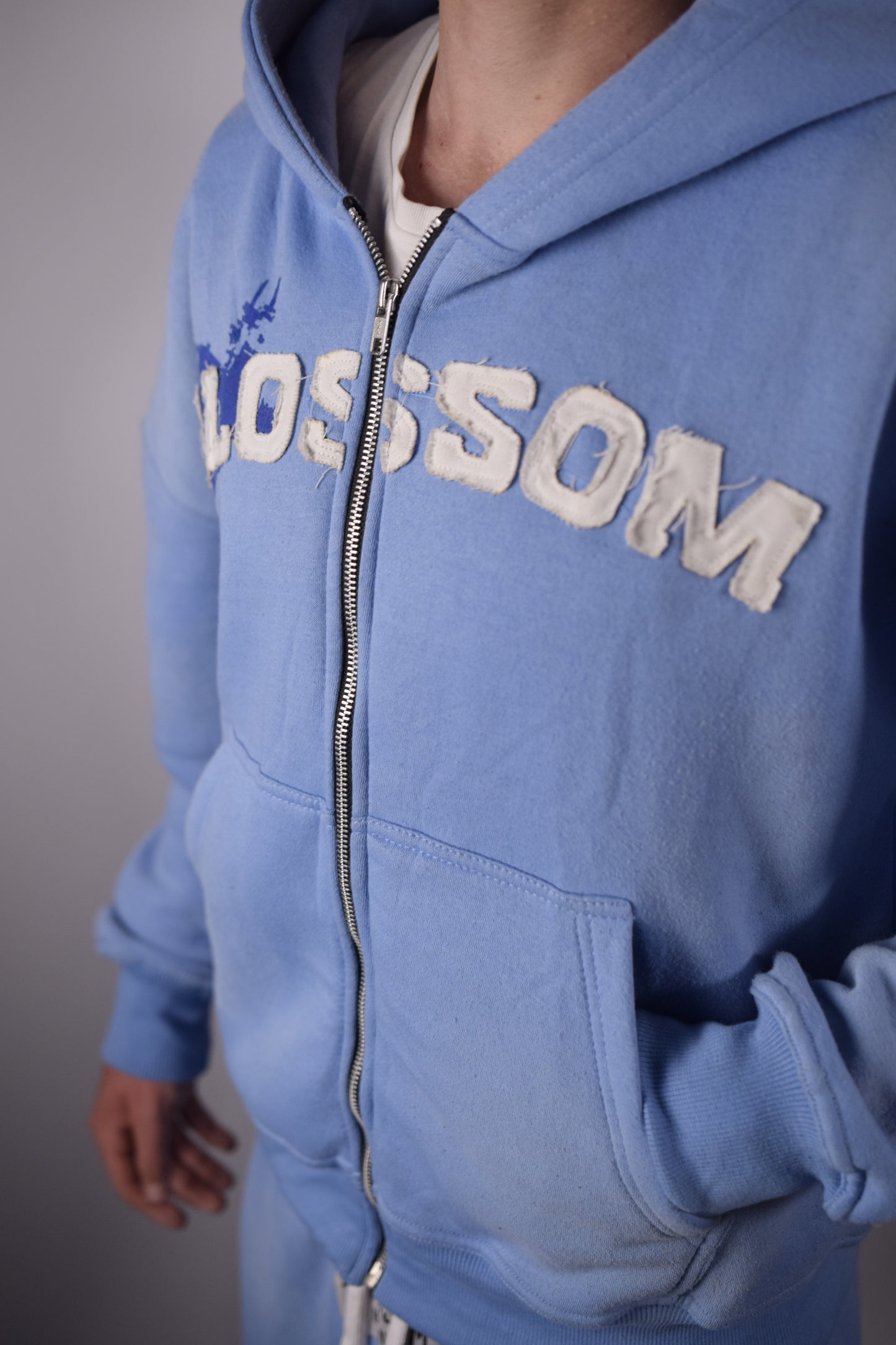 Blue blossom zip-up